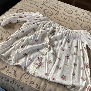 Rue 21 off the shoulder shirt